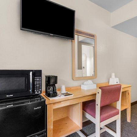Americas Best Value Inn - Lake City Exteriör bild