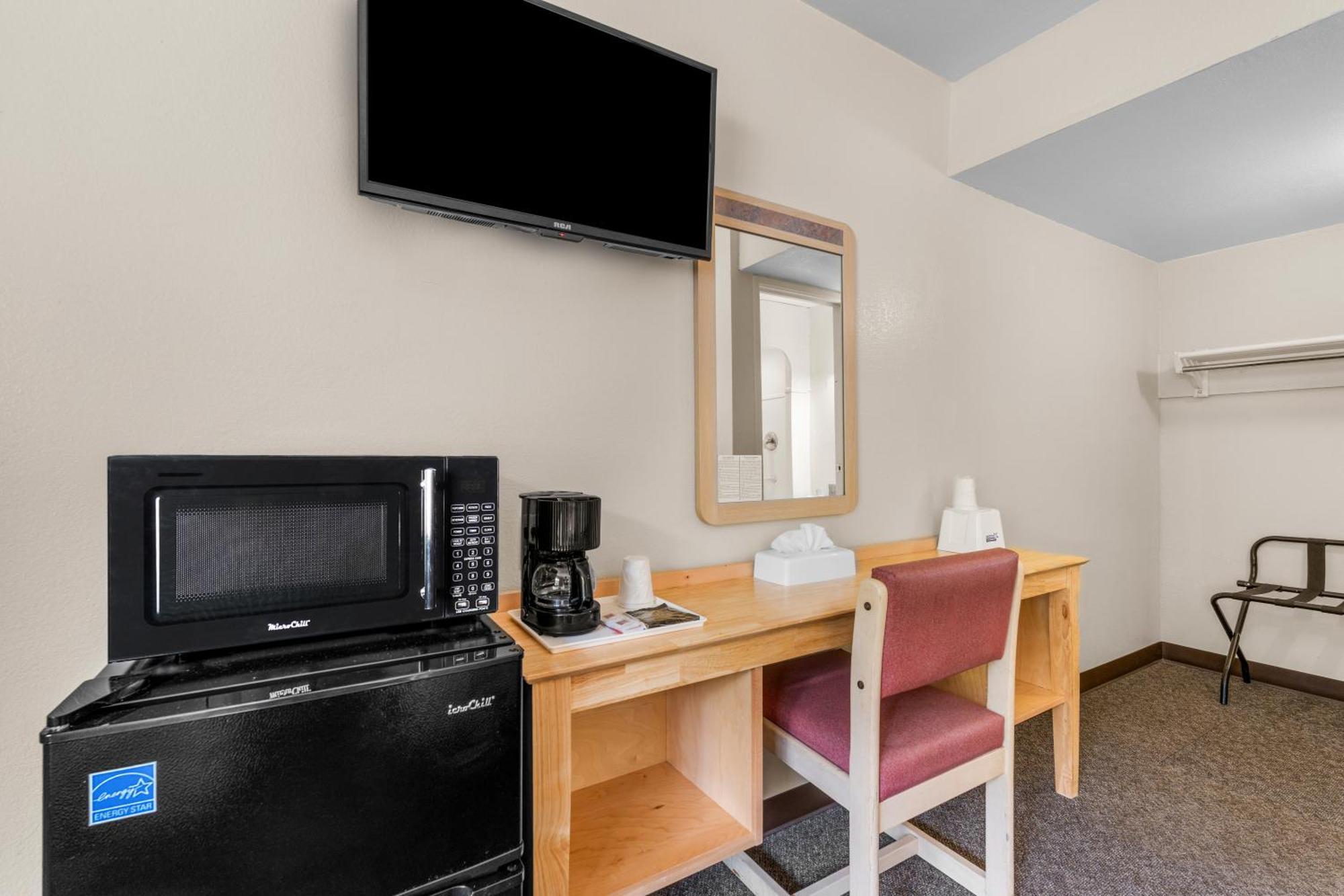 Americas Best Value Inn - Lake City Exteriör bild