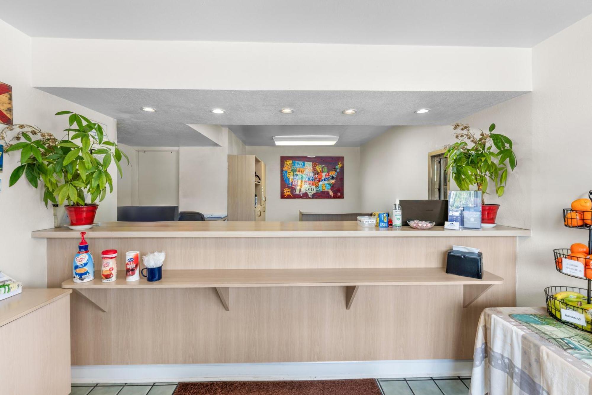 Americas Best Value Inn - Lake City Exteriör bild
