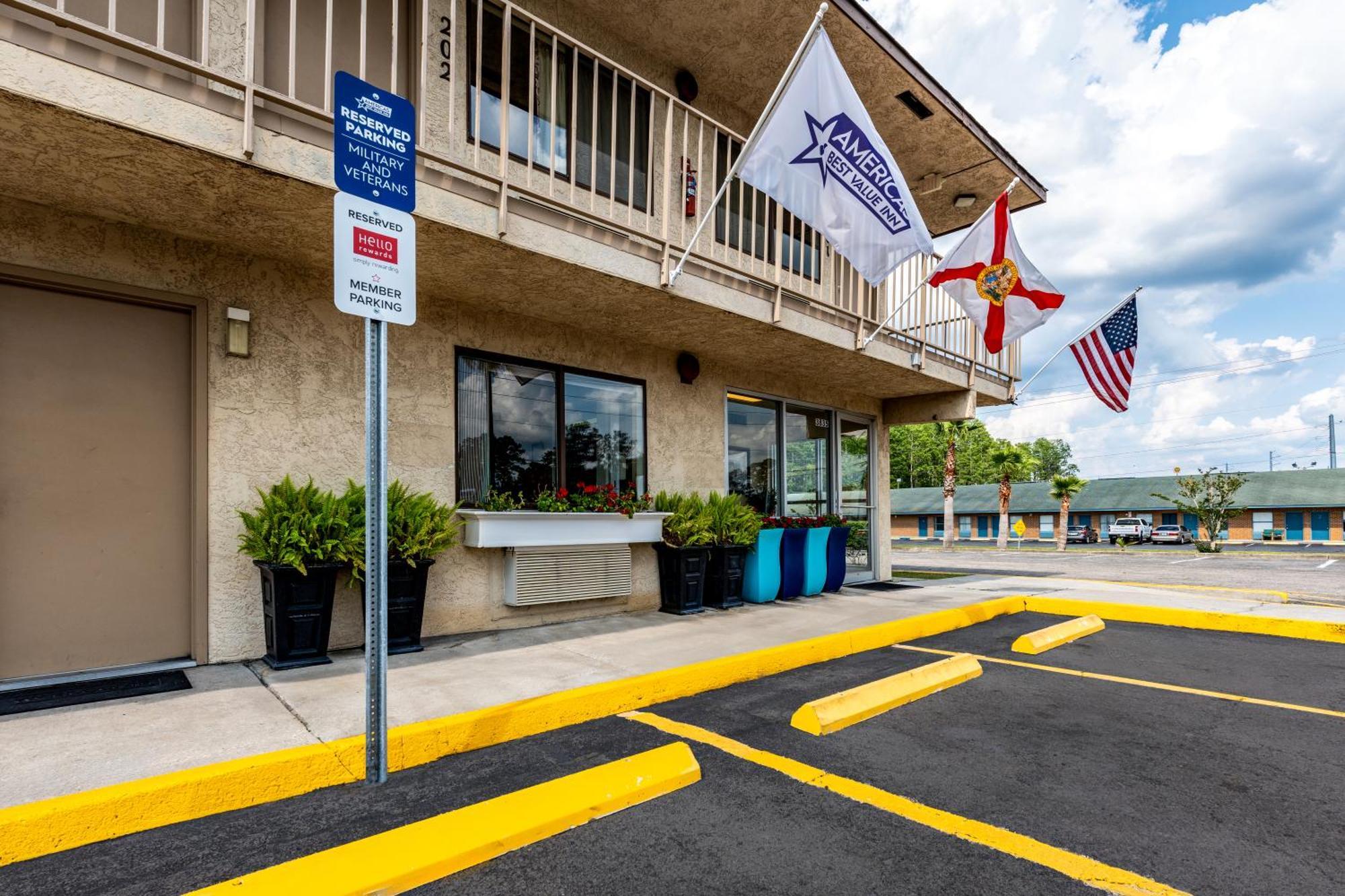 Americas Best Value Inn - Lake City Exteriör bild
